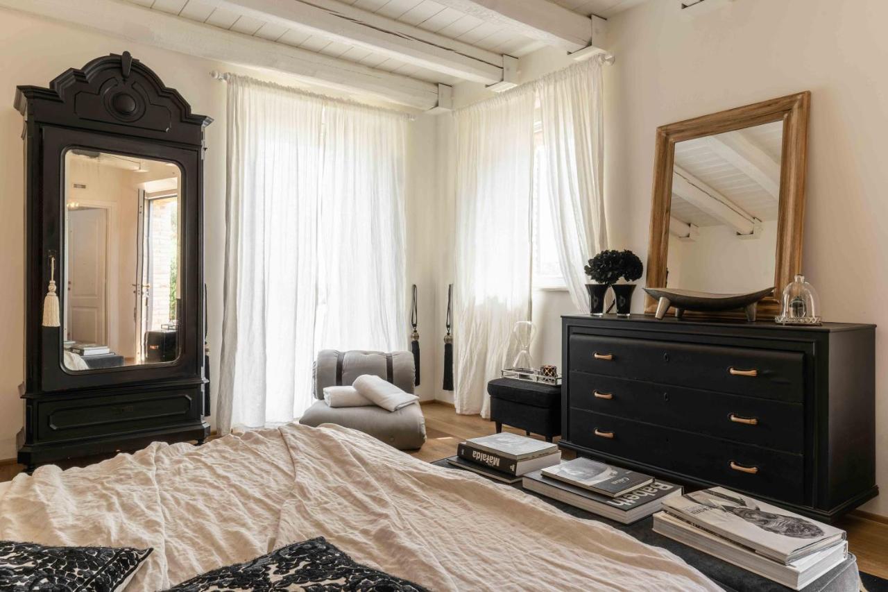 Casavostra - Ambience Suites Ostra Vetere Exterior photo