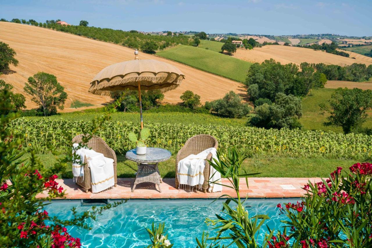 Casavostra - Ambience Suites Ostra Vetere Exterior photo